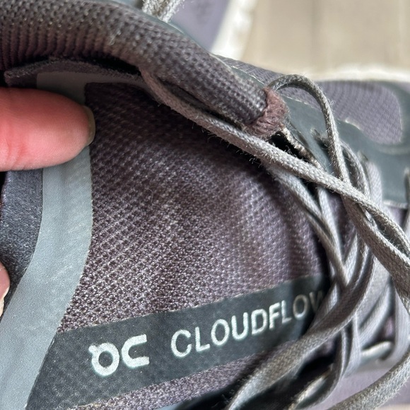 On Running Cloudflow Running Lace Up Sneakers in Black/Asphalt - Picture 13 of 15